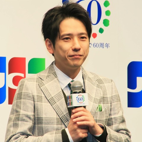 二宮和也、嵐の活動休止後、初の公の場！2021年は「お芝居もバラエティーもチャレンジしたい!」 画像