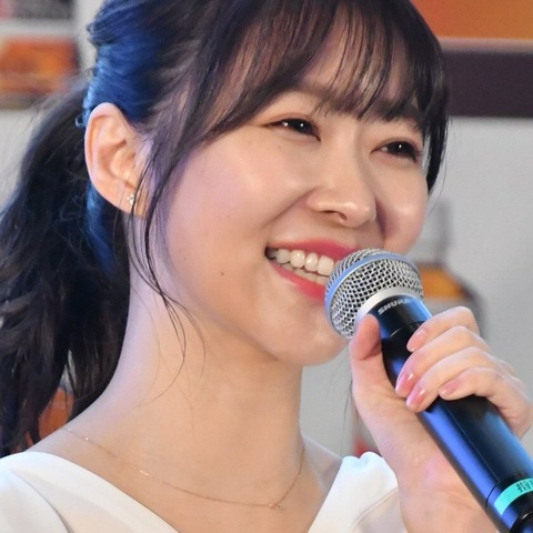 指原莉乃、フワちゃんと仲良くなった経緯を明かす Twitterをフォローした1分後にDMが届き… 画像