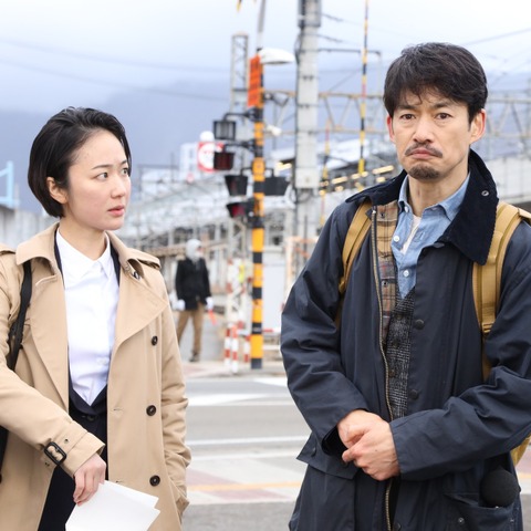 竹野内豊が11年ぶり“月9主演”！クセ者裁判官が真実を裁く『イチケイのカラス』が今夜放送! 画像