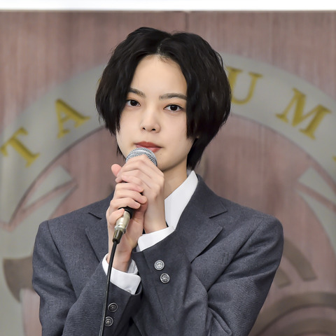 平手友梨奈を長澤まさみ、阿部寛らが絶賛!「すごく運動神経がいい!」「監督の目が変わった」 画像
