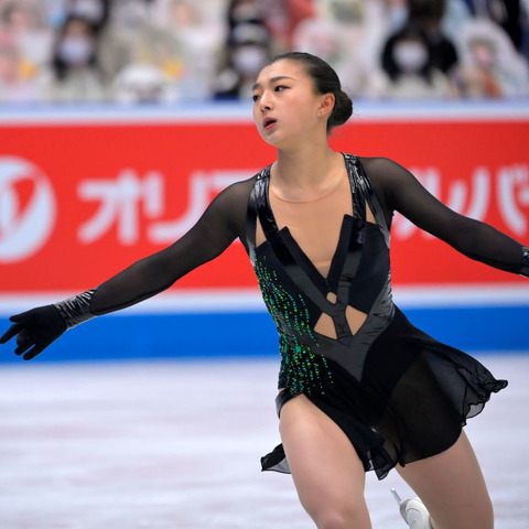 「フィギュア国別対抗」最終戦、坂本花織が自己ベスト2位!腰痛を抱えて臨んだ紀平梨花は5位 画像