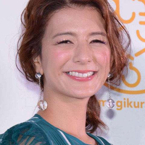 スザンヌ、学生証が届き感激「嬉しい~感動!」いよいよ高校再入学 画像