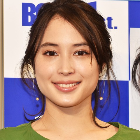 広瀬アリス、「菜々緒さんになりたい」同じアイテムを続々購入! 画像