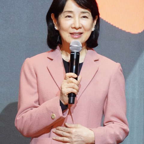吉永小百合、マネージャーの代わりに写真使用許可などのメールをやりとり 画像