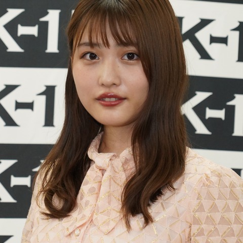 “令和のグラビアクイーン”石田桃香、K-1選手たちの若さにビックリ「自分が情けないくらい」 画像