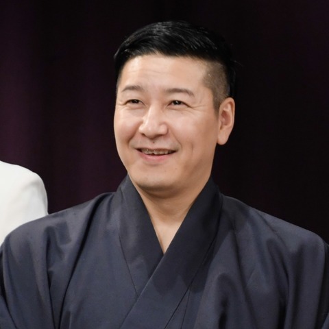 チョコプラ長田、モノマネしている和泉元彌から怒られた過去「柿の食べ方違う」 画像