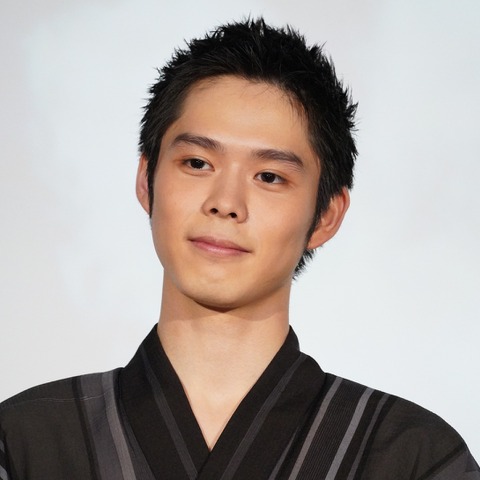 細田佳央太、大嫌いなトマトを克服!?芸人の劇的アレンジ「トマトいなり寿司」を絶賛 画像