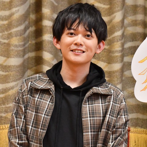 松丸亮吾、親戚に元総理大臣が二人も! 画像