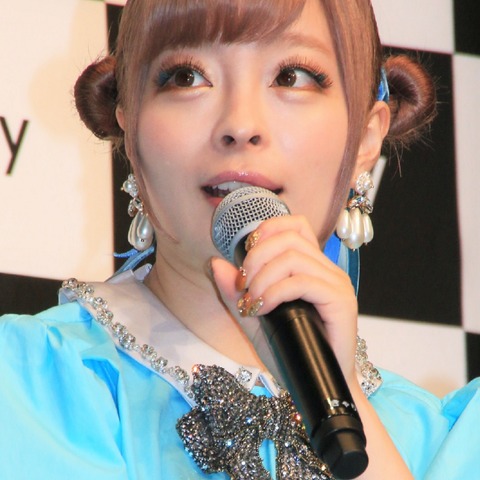 きゃりーぱみゅぱみゅ、ミキ昴生にクレーム「勝手にプライベートを…」 画像