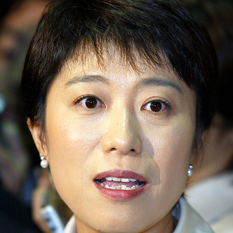 辻元清美、幼少期は6畳1間の親子4人暮らし…世襲議員に「カッとくる」 画像