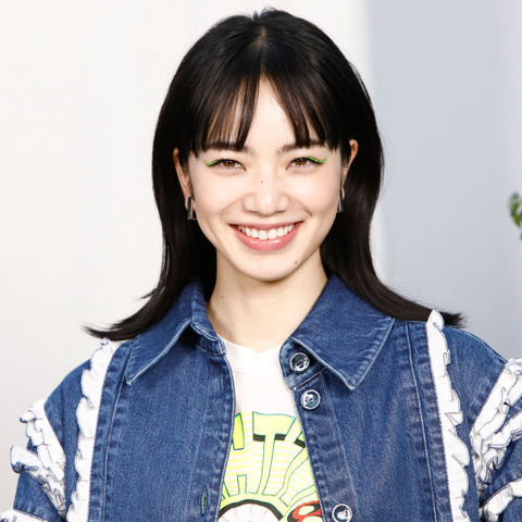 小松菜奈、主演作のプレッシャー…就寝中の歯ぎしりで奥歯ボロボロ、やむなく抜歯 画像