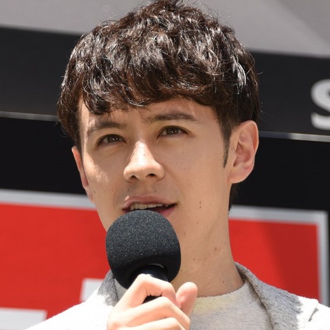 ウエンツ瑛士、見知らぬ人にちょくちょく借金!レジ前で「誰か貸してください!」 画像