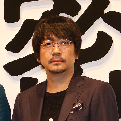 『ちむどんどん』賢三役・大森南朋、三線は昨年3月から練習 画像