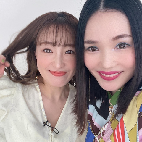 平野ノラ、大沢あかねの小顔ぶりに驚愕……「もちろん加工してますが、あかねさんはデルモ級!」 画像