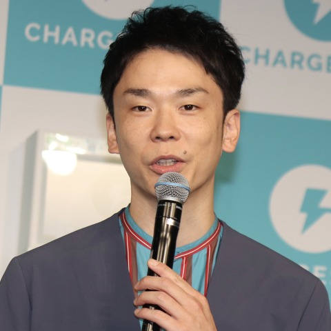かまいたち濱家、泥酔して大失敗…駅のホームで新聞紙かけて就寝、新番組の一発目に4時間遅刻! 画像