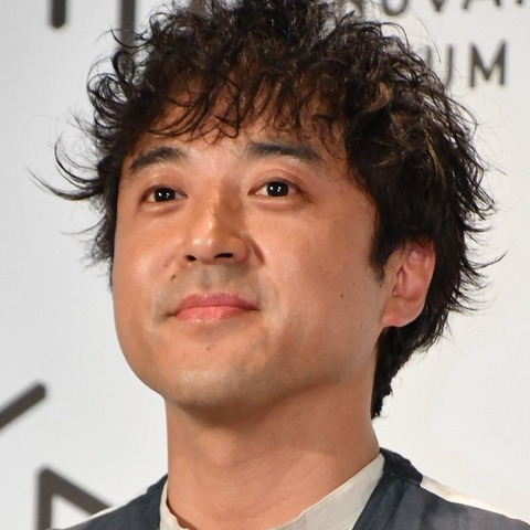 ムロツヨシ、小泉元首相に自慢の「ムロ鍋」振舞うも拒否される… 画像