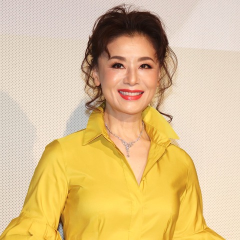 大地真央、エリザベス女王の映画に感動 !「“愛”があります」とサービスも 画像