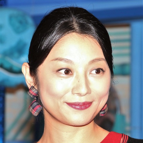 小池栄子、芸能界で生きる極意はナンチャンから教わった 画像