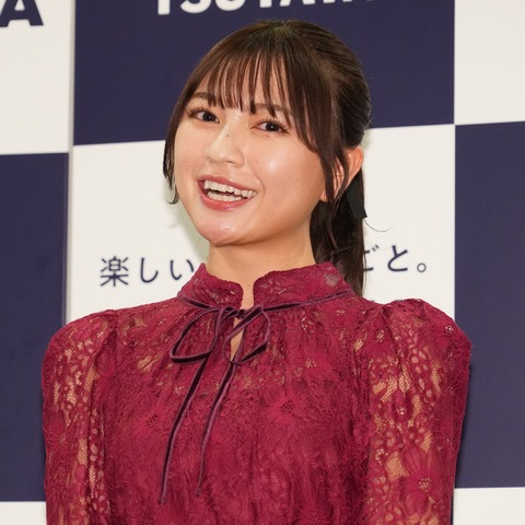 ゴスロリにも挑戦の廣川奈々聖、1st写真集の自己採点は「777点」！ 画像