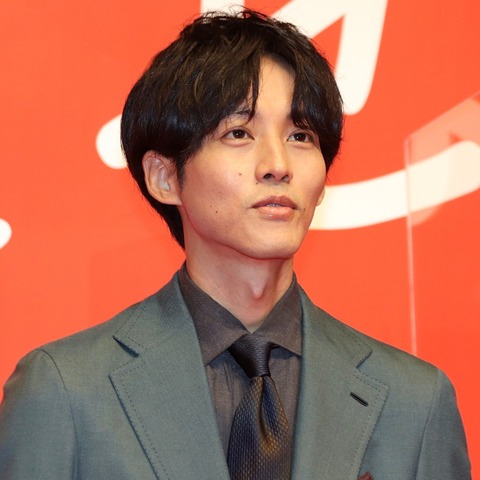 松坂桃李、二宮和也の豹変ぶり「めちゃくちゃ怖い」 画像