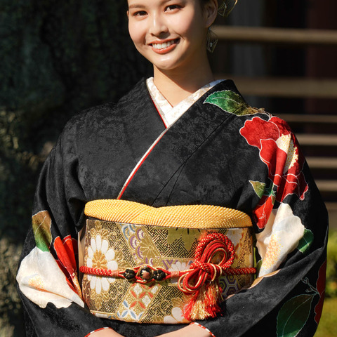 河野景子次女・白河れいが芸能界デビューも、父貴乃花は「知らない状態」!? 画像