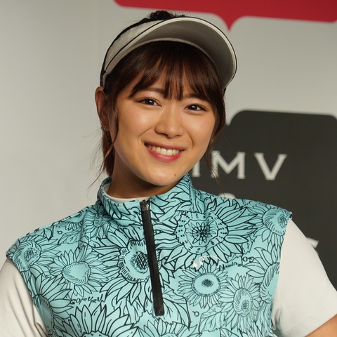 山内鈴蘭、下着シーンは「自分でも驚くくらい大人の魅力」 画像
