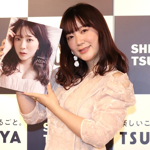 『バンドリ！』伊藤彩沙、ランジェリーカット挑戦に「恥ずかしくもありましたが…」 画像