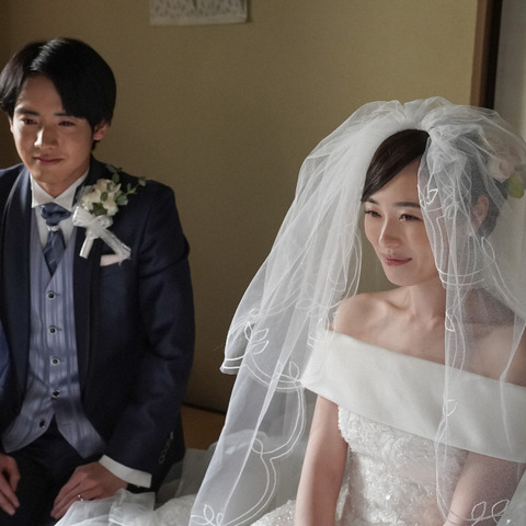 『舞いあがれ!』第97話、舞と貴司の結婚式オフショットに祝福の声殺到 画像