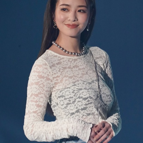 【TGC 2023 S/S】横田真悠、ボディラインあらわなシースルースタイルで会場を魅了 画像