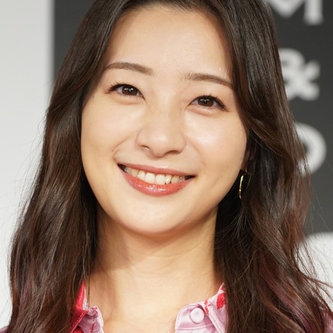 足立梨花は「胃袋ガッチリタイプ」生駒里奈明かす 画像