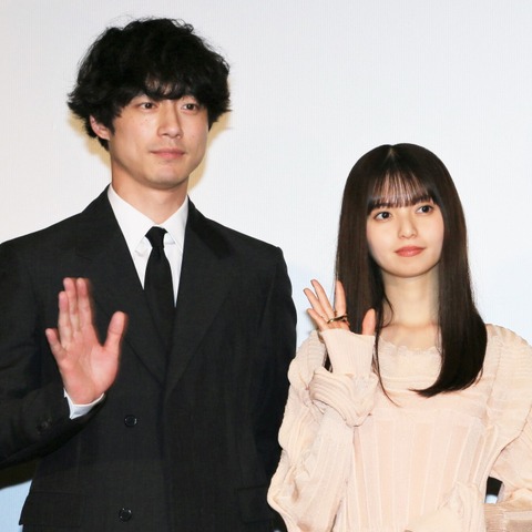 齋藤飛鳥、坂口健太郎に「え~恋人?ごめんなさい…」と謝罪!坂口「告白する前にフラれました」 画像