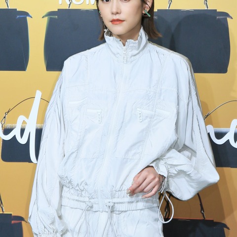桐谷美玲、泉里香らがドレスアップ姿を披露…!桐谷美玲「GWは公園に子どもと一緒に行けたらいいな」 画像