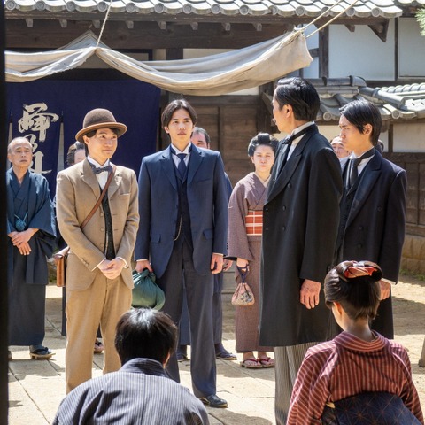 万太郎、峰屋の苦境を目の当たりにする 明日の『らんまん』第58話 画像
