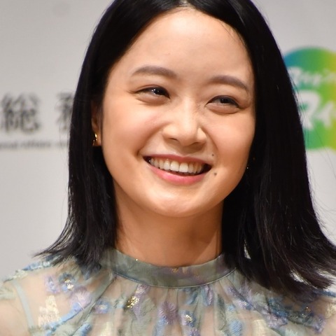 元乃木坂46・深川麻衣、センターを拒否した過去 指原莉乃驚き! 画像