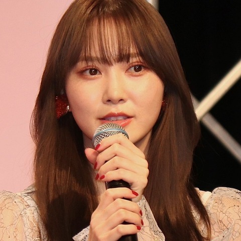 日向坂46・加藤史帆、『新しいカギ』「学校かくれんぼ」挑戦!見つけた生徒は大興奮「ガチで可愛い」 画像