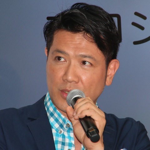 別所哲也、ラジオ番組ディレクターからクレーム「あまり噛みすぎると…」 画像