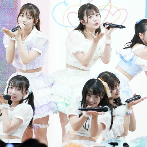【TIF 2023】Peel the Apple、念願のフルメンバーで夜のSMILE GARDENに出演「悔しい思いもたくさんしてきた」 画像