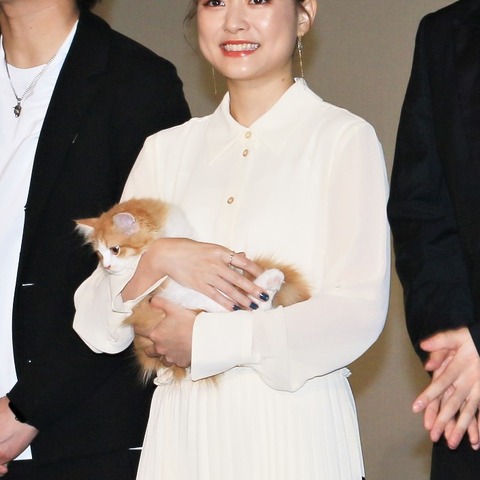 大原櫻子、白石麻衣と飲み仲間 『紅白』の舞台裏で箸袋に「連絡ください」 画像