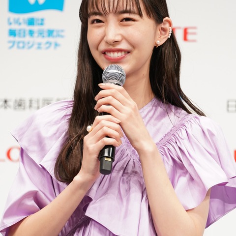 井桁弘恵、アイロンがけが面倒すぎてスタイリストにお願い! 画像