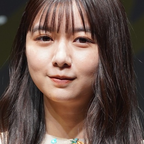 上白石萌歌、向井理のシェイカー振る姿に感動「ものすごい早さで…」 画像
