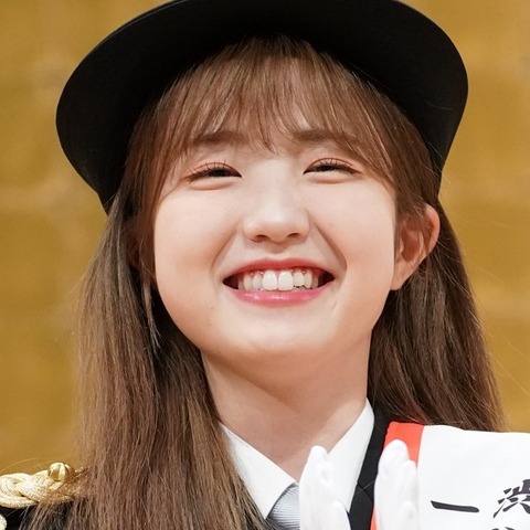 AKB48・本田仁美、始球式の舞台裏を公開!最後にサプライズも 画像