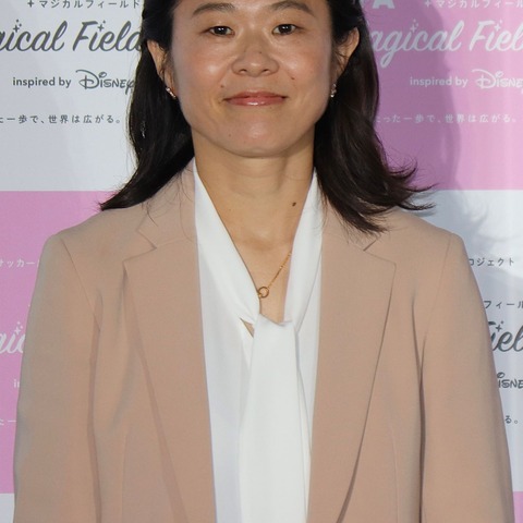 澤穂希、指導しているサッカー教室で対抗心メラメラ ガチで勝ちに行く! 画像