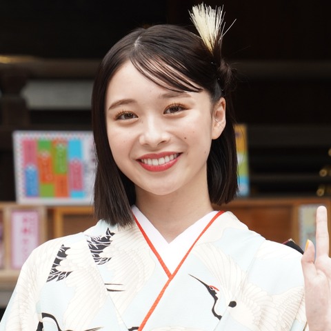 大胆イメチェンの田鍋梨々花、20歳で迎えた2024年は「自分の軸はちゃんと持って」 画像