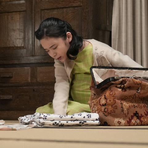 山下と坂口のもとに大阪から緊急連絡!明日の『ブギウギ』第85話 画像
