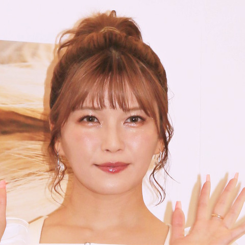 宇野実彩子、SNSでの意外な悩み!舌を出す可愛い写真が撮れない!? 画像