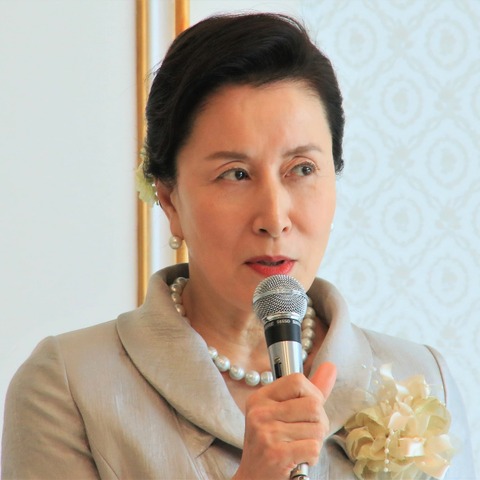 高畑淳子、金魚鉢でビール飲んでいた!?酒豪伝説語る 画像