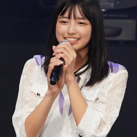 乃木坂46・五百城茉央、冨里奈央、向井葉月が大興奮!グループの衣装倉庫に初潜入! 画像