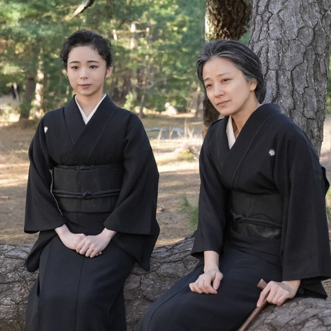 スズ子、梅吉の葬儀でキヌと再会!明日の『ブギウギ』第111話 画像
