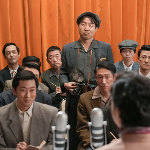 スズ子の引退会見!鮫島が見せた思わぬ素顔にネット反応「いい役だった」『ブギウギ』第124話 画像