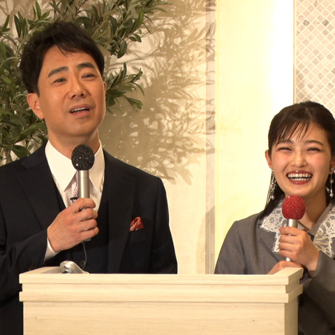 『新婚さんいらっしゃい!』が結婚式を初プロデュース!藤井隆&井上咲楽が式場で新婚トーク 画像